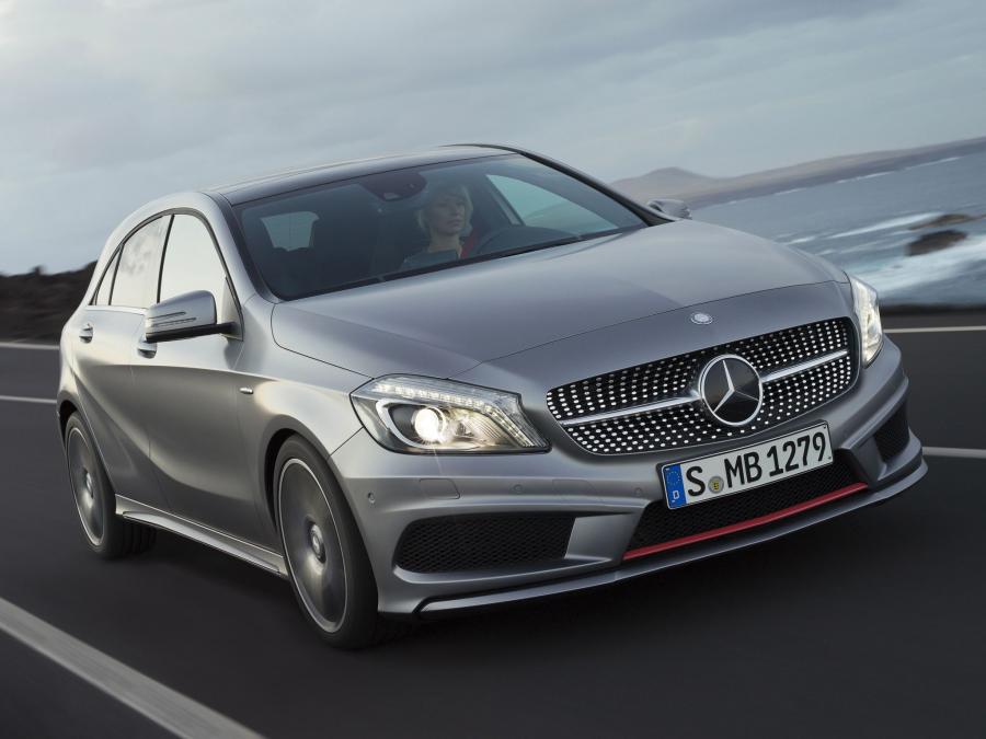  Mercedes-Benz A250 AMG Sport Package 2012 года  (фото 17 из 21)